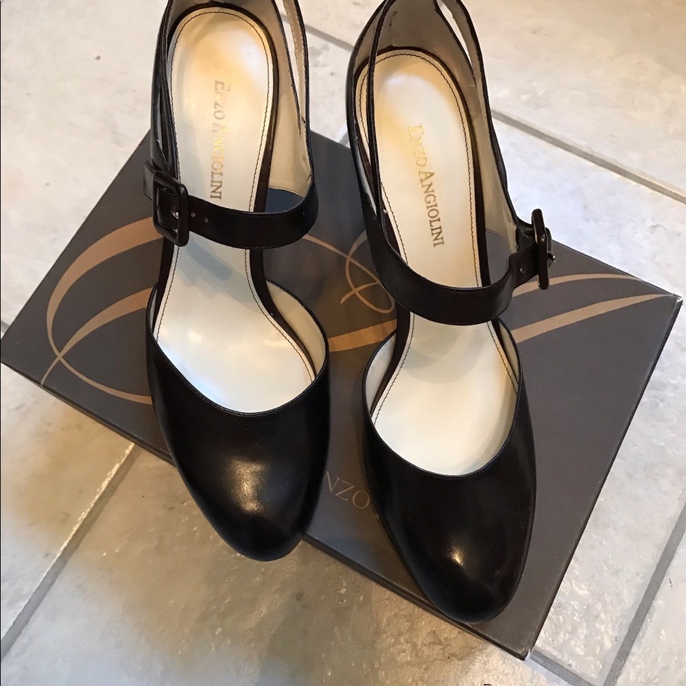 SHOES ENZO ANGIOLINI BROWN NWOT